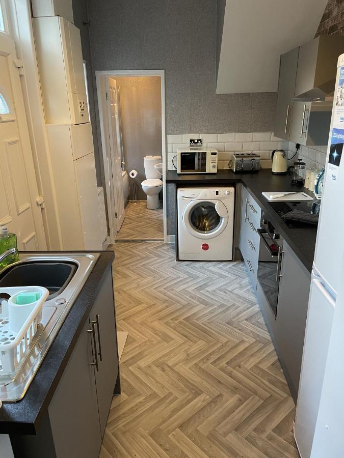 Howe - Newly Refurbished 2 Bedroom Flat Free Parking Gateshead Exterior foto